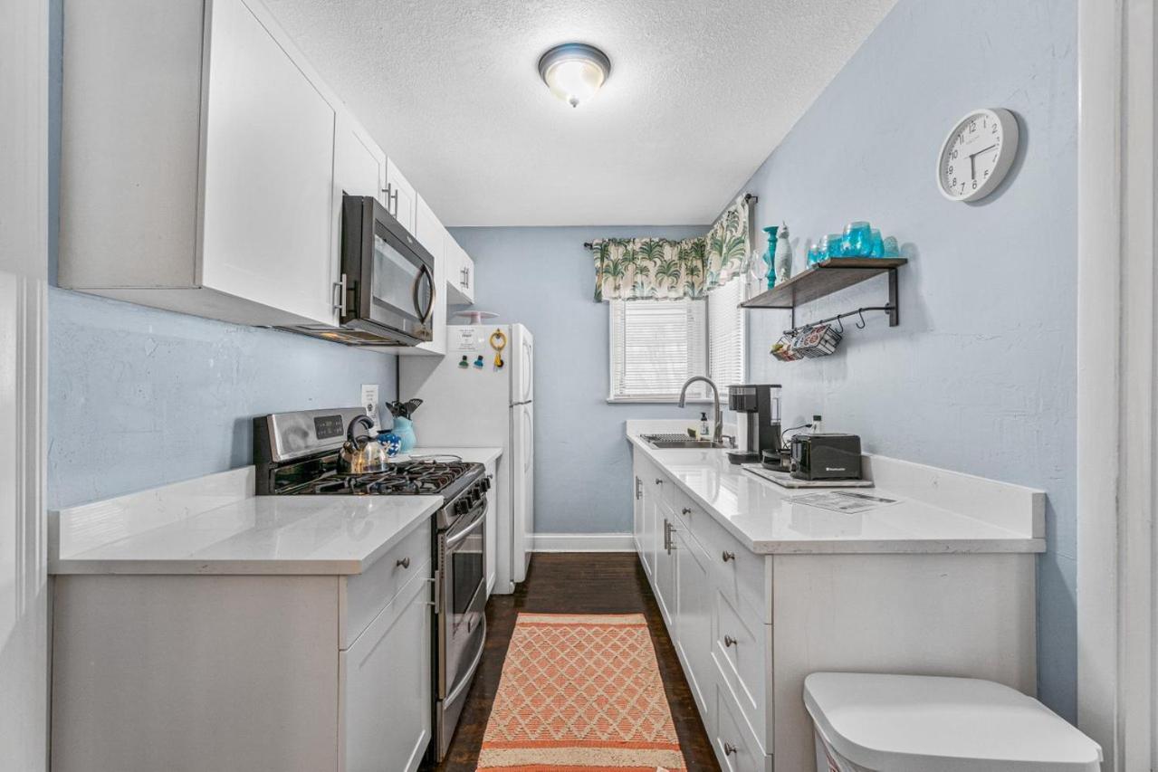 Steps To Beach & Downtown! Spacious Beach Bungalow #2 Lake Worth Beach Exterior photo